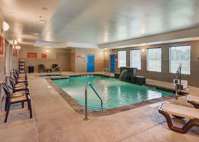 Comfort Worth South Hotel 2*