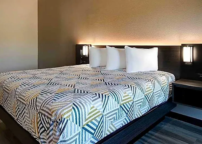 Comfort Worth South 2* Fort Worth