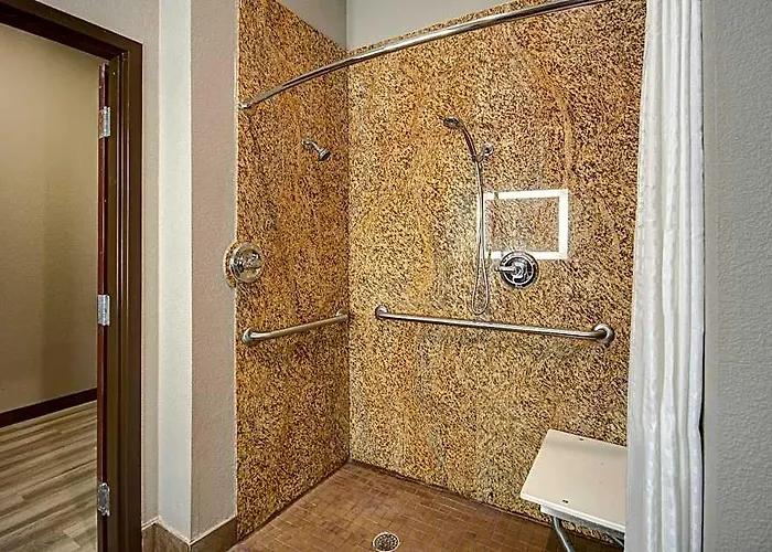 Comfort Worth South 2* Fort Worth